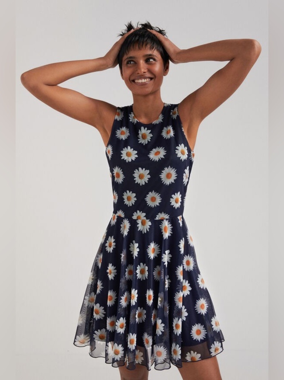 Desigual mesh sleeveless daisy dress size medium fun a line stretch Twee